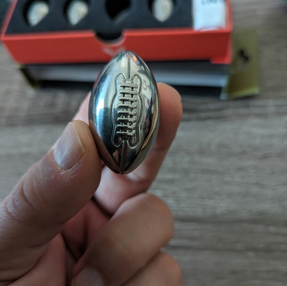 Football Whiskey Rocks 🏉 - Picture 2 of 7